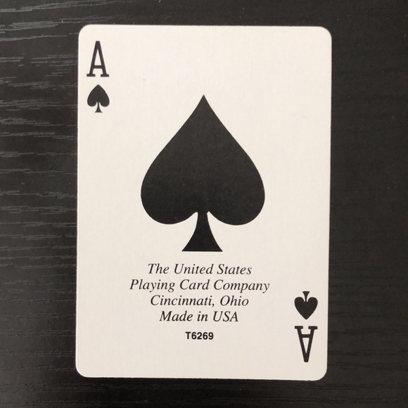 Vintage Basic Cigarettes Poker Size Playing Cards - Picture 12 of 16